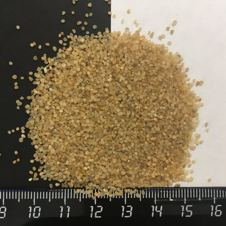 Песок кварцевый окатанный фракция 0,5-1,0 мм (мешок 25 кг)